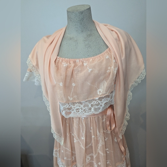Vintage 1970s Peach & Ivory Prairie, Cottagecore, Maxi Dress & Shawl Sz 6 - Picture 6 of 17